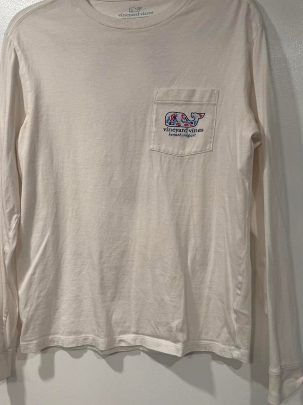 Vineyard Vines white long sleeve shirt